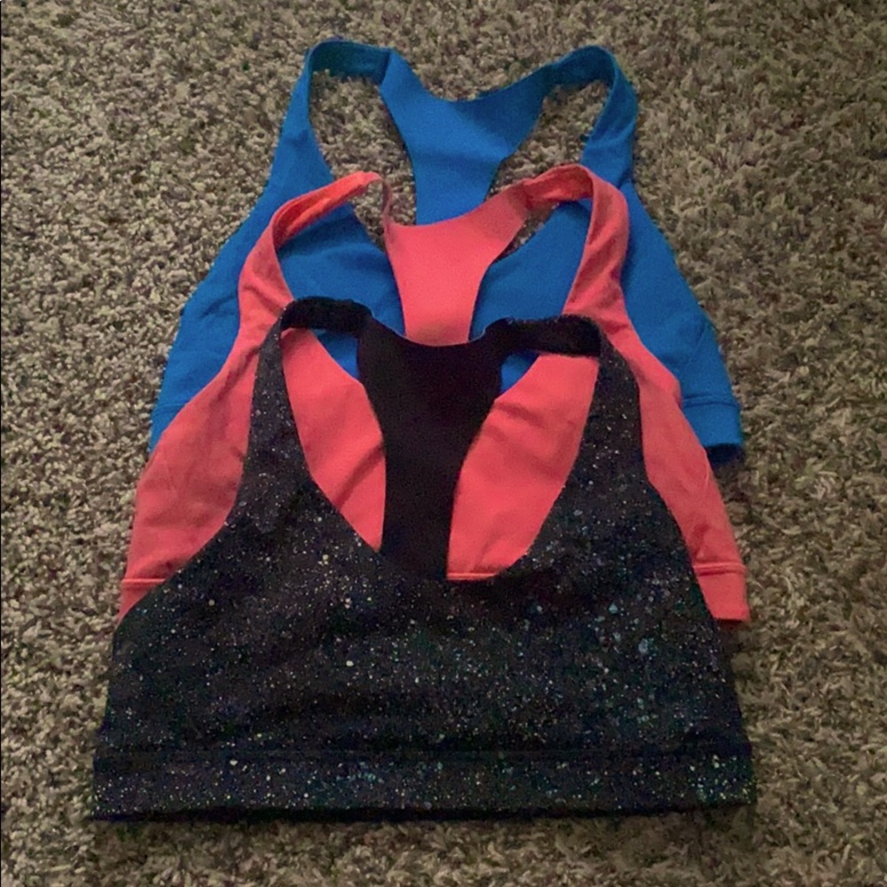 Lululemon sports bras